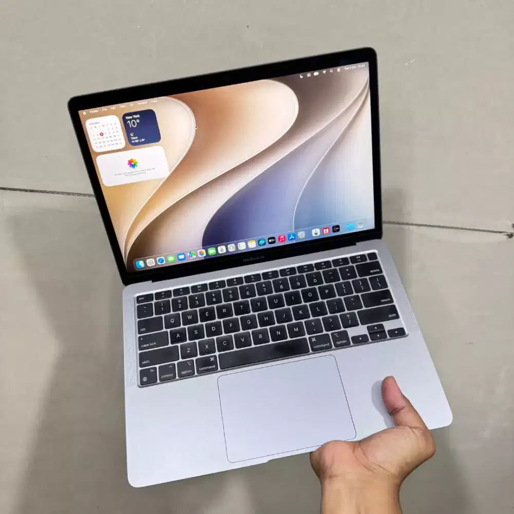 Macbook air m1 2020 13 inch ram 8gb ssd 128gb siap pakai bisa cod