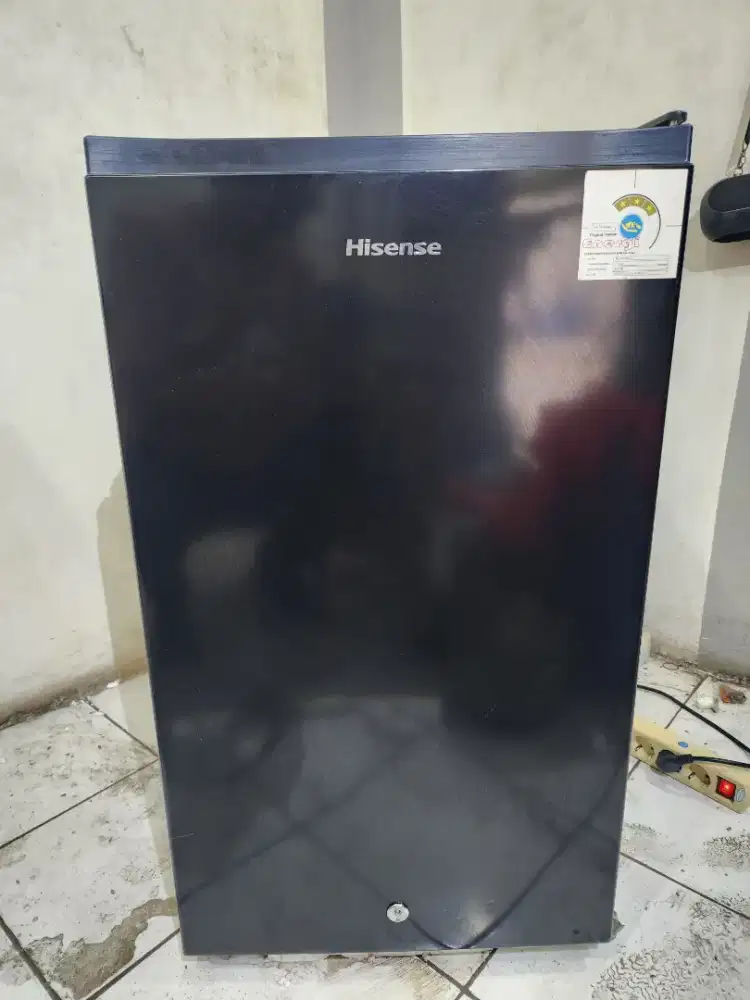 Kulkas Hisense 1 Pintu tipe RR125D4IBN