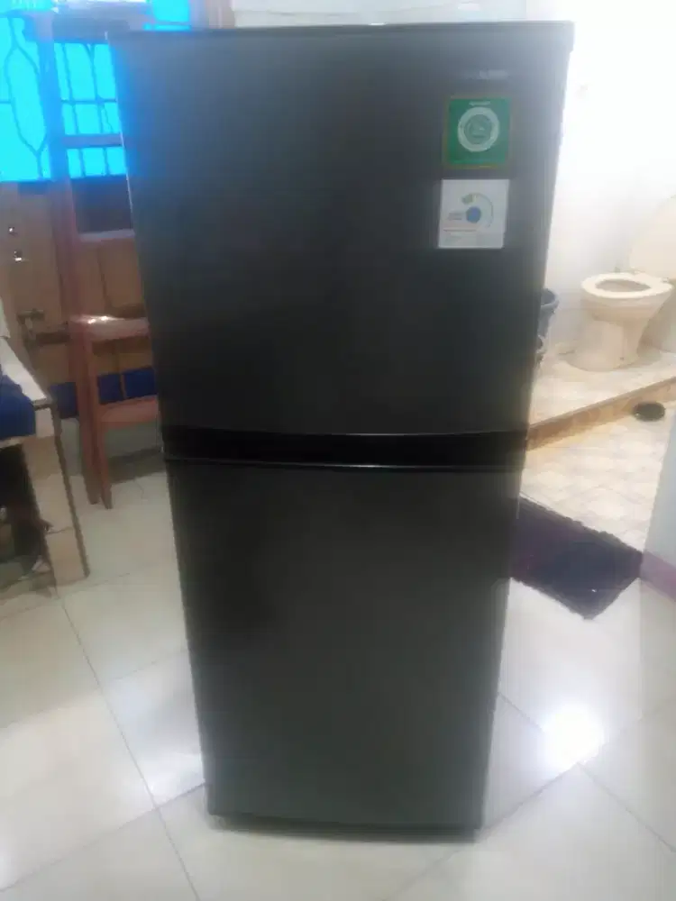 Kulkas 2 pintu merek shaap