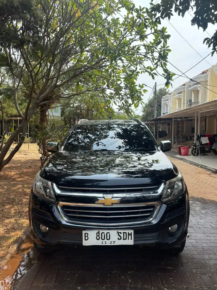 DIJUAL CHEVROLET TRAILBLAZER 2017 HITAM 210JT NET