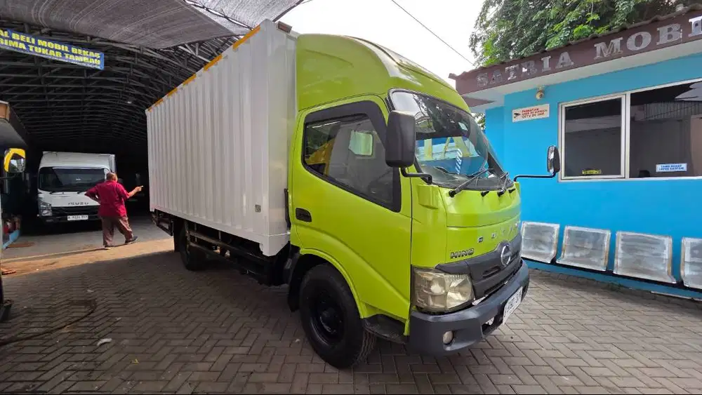 Hino Dutro 115 SD Long E4 4R Pwr Str + Box Besi Jumbo - 2022 - terawat