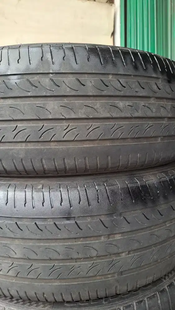 Ban 215 55 r18 ban mobil 2pcs