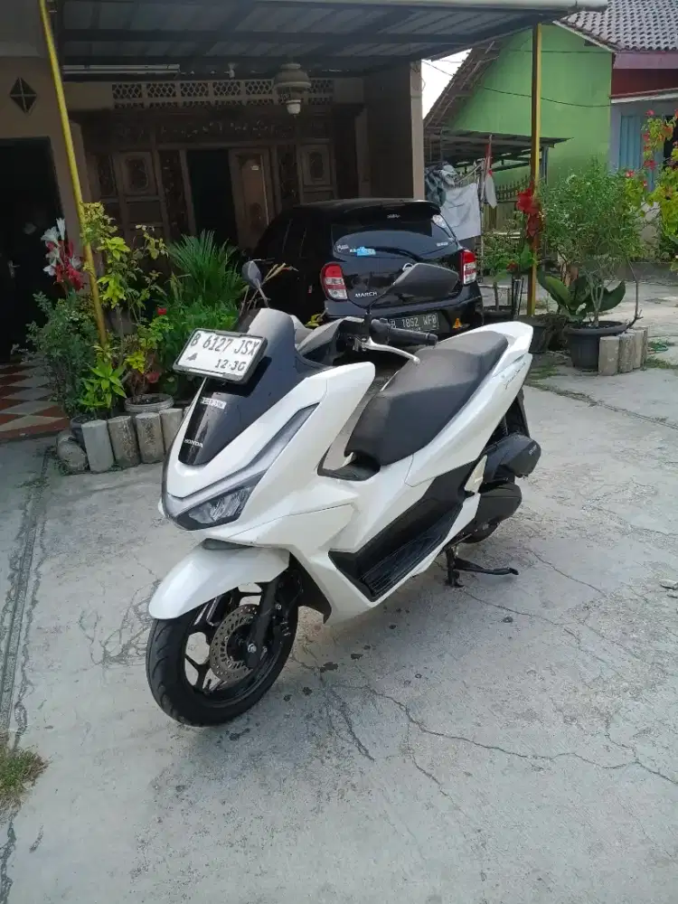 HONDA PCX 160 NEW TERBARU