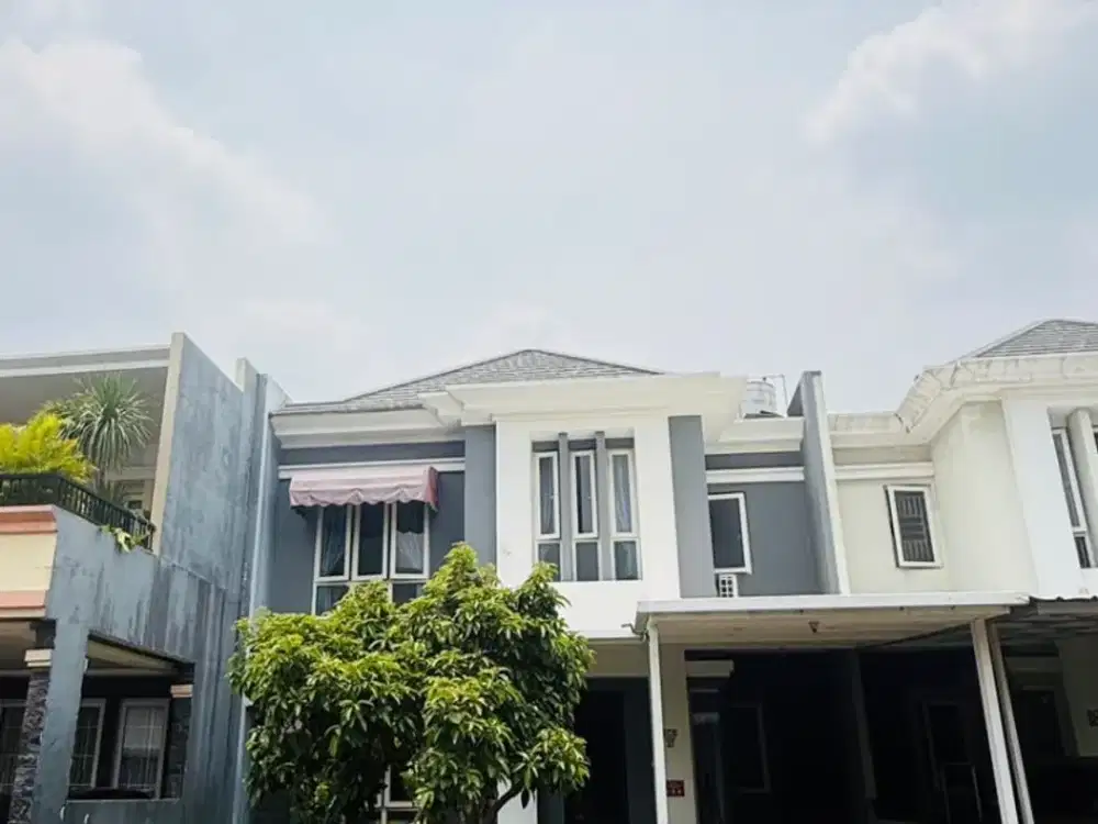 Dijual Rumah 2 Lantai Semi Furnish Siap Huni di Kota Wisata