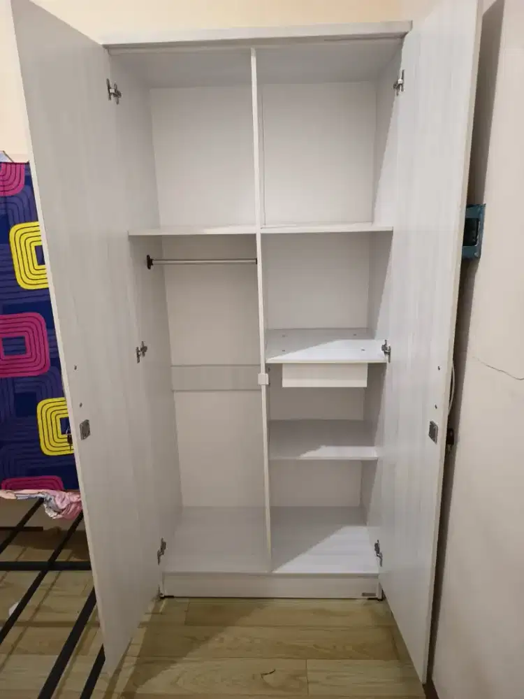 Lemari baru pakai