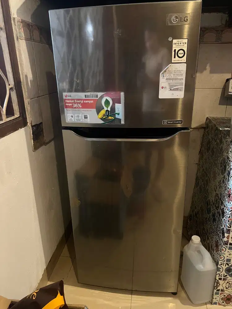 Kulkas LG 2 Pintu Smart Inverter
