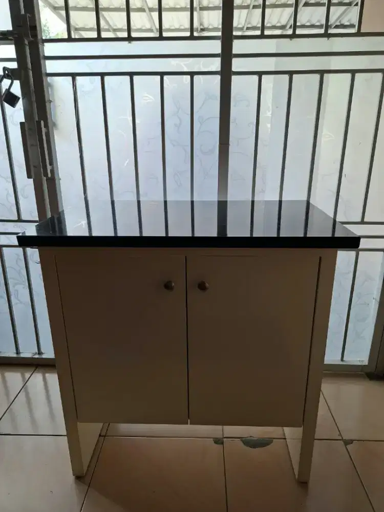 Meja kopi / meja TV / meja tamu / kabinet / kredenza