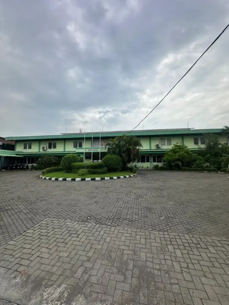 DIJUAL PABRIK DI MAYJEND SUNGKONO GRESIK LOKASI SUPER STRATEGIS