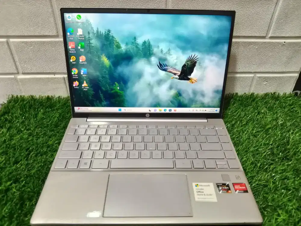 HP Pavilion aero 13-be0000AU AMD ryzen 5 5600U Ram 16GB SSD 512GB