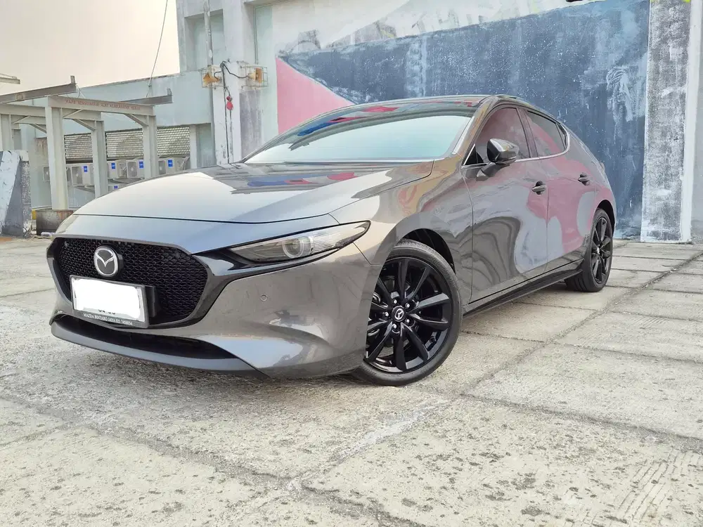 Mazda 3HB 2.0Cc 2024 Low KM
