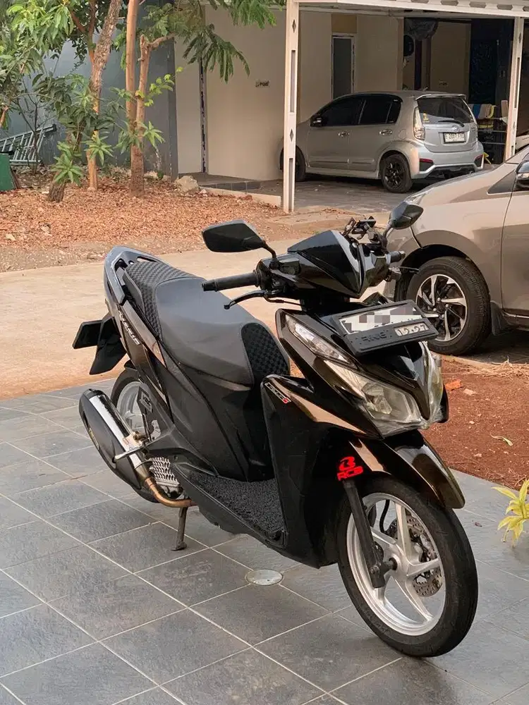 Vario KZR SS lengkap sampai faktur 2012 pajak on, mesin halus