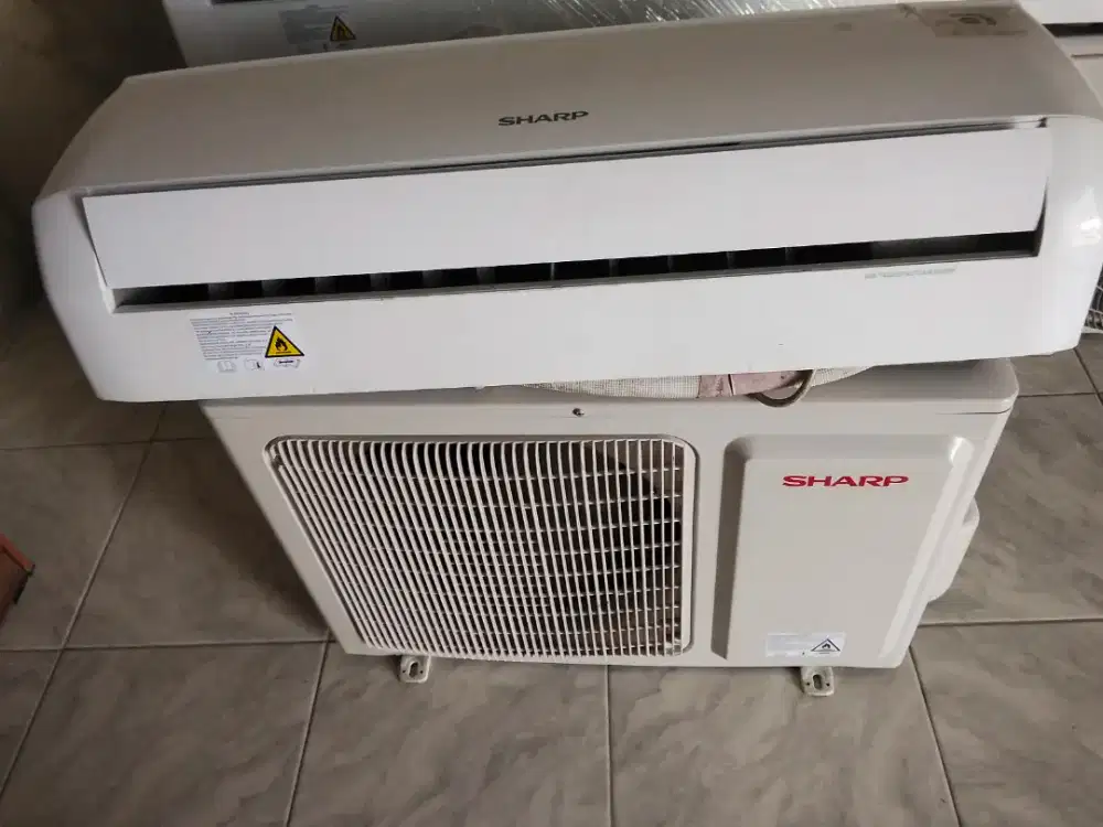 Ac split  merek sharp ucy 012