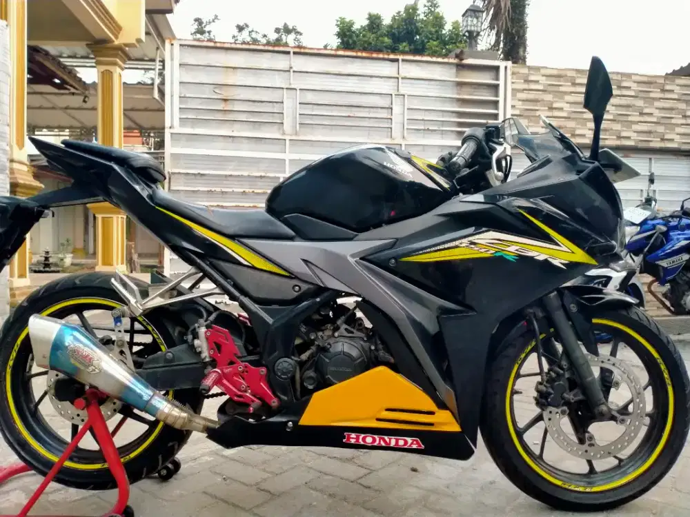 Honda CBR facelift lengkap motor sehat keterangan detail dibawah