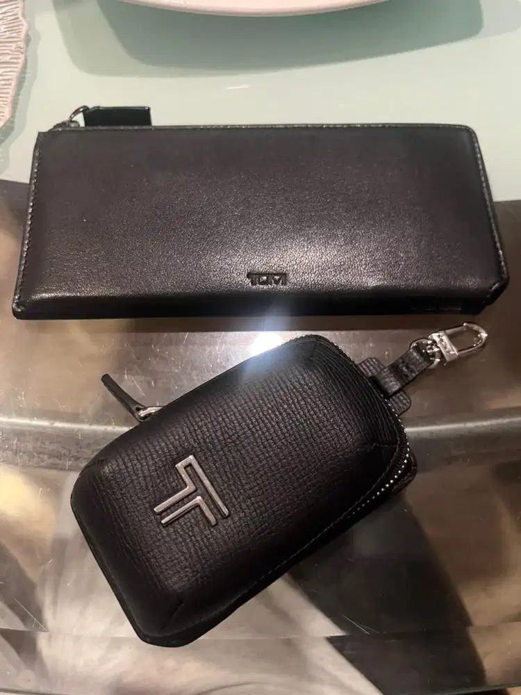 Preloved TUMI Wallet