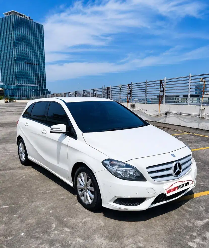 Mercedes Benz B200 2013 Automatic Putih
