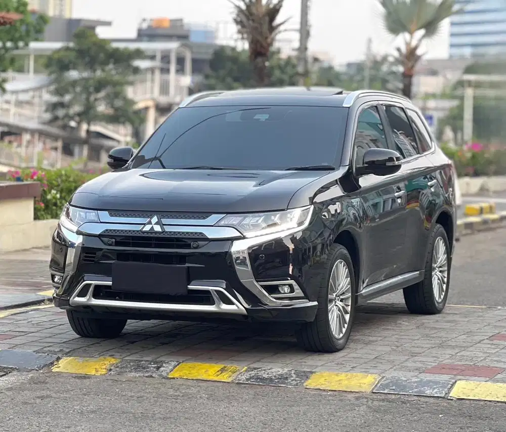 Mitsubishi Outlander PHEV 2.4L 2019