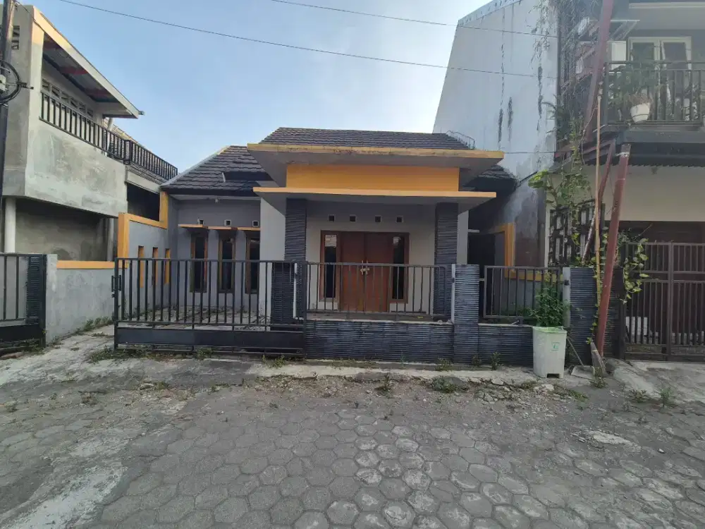 Jual Rumah di Palagan Dekat Al Azhar