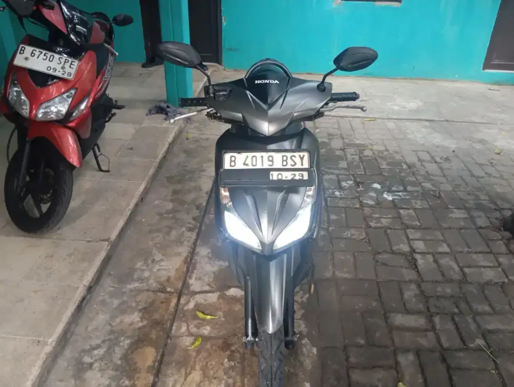 Dijual Vario 110 eSP CBS ISS 2018 Abu Doff - Mulus Terawat!