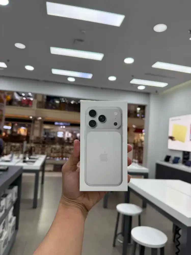 PROMO CICILAN IPHONE 17 PRO 256GB (24 BULAN)