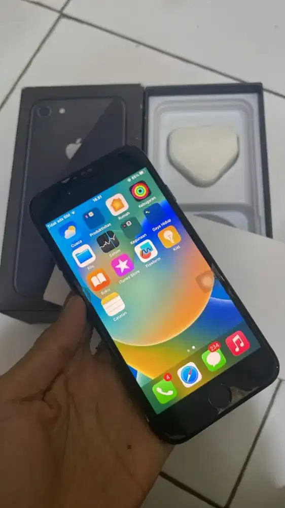 iPhone 8 internal 64gb