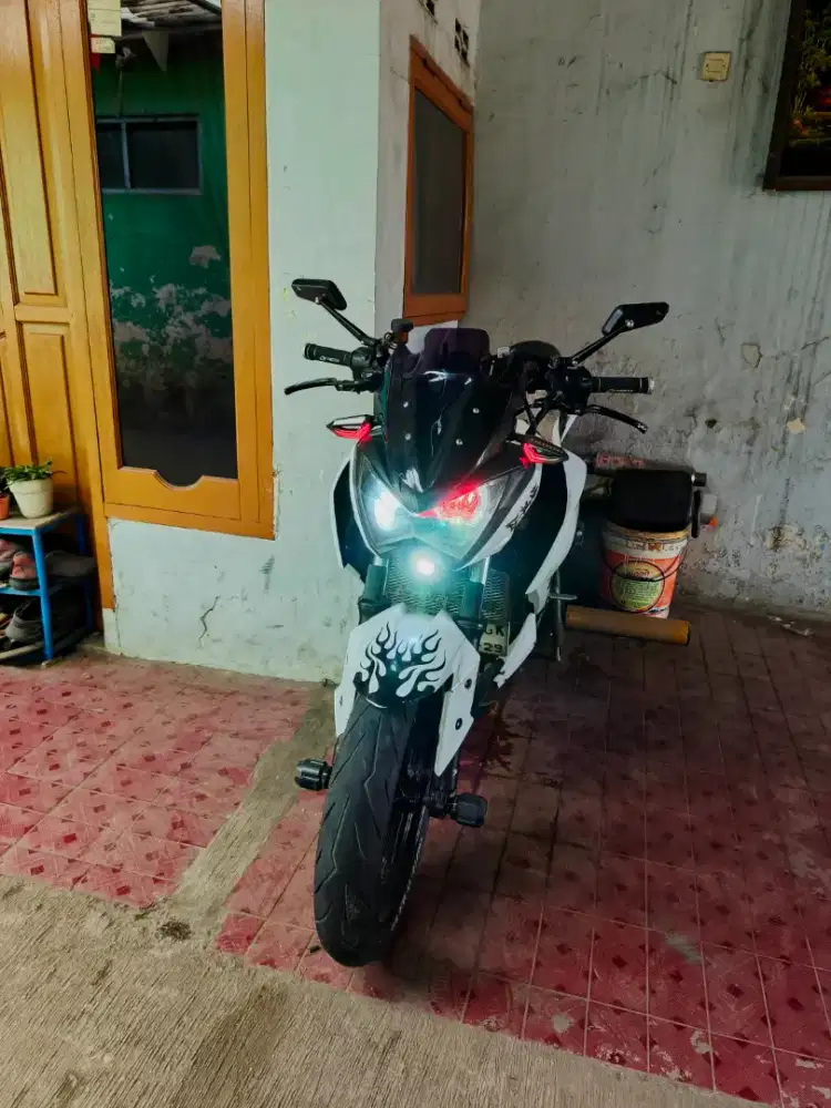 Jual cepat aja kawasaki Z250 cc