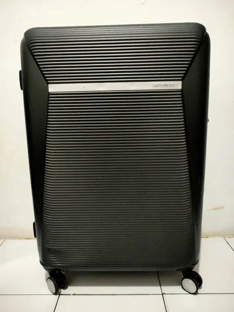 Samsonite enwrap spinner size large