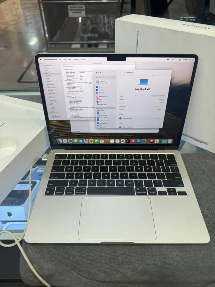 Macbook Air M3 13inch 24/512GB Starlight garansi ibox 06/08/27 bh 100%