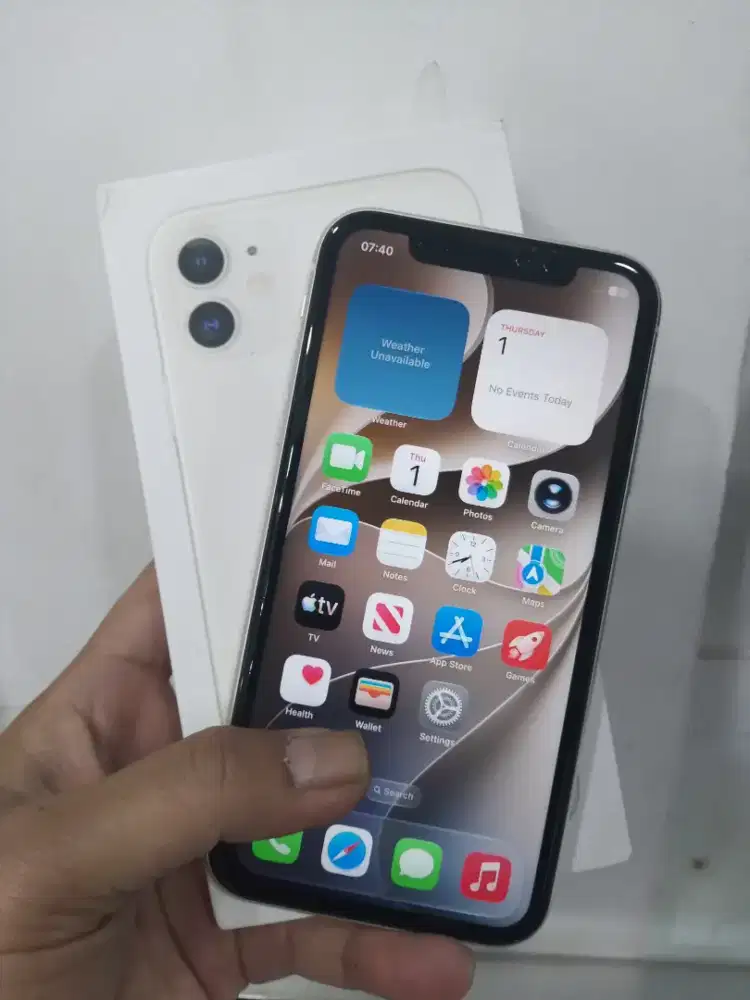 iPhone 11 white 64GB iBox