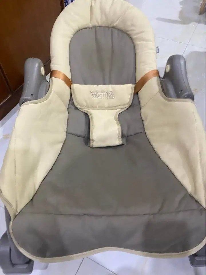Rocking baby chair