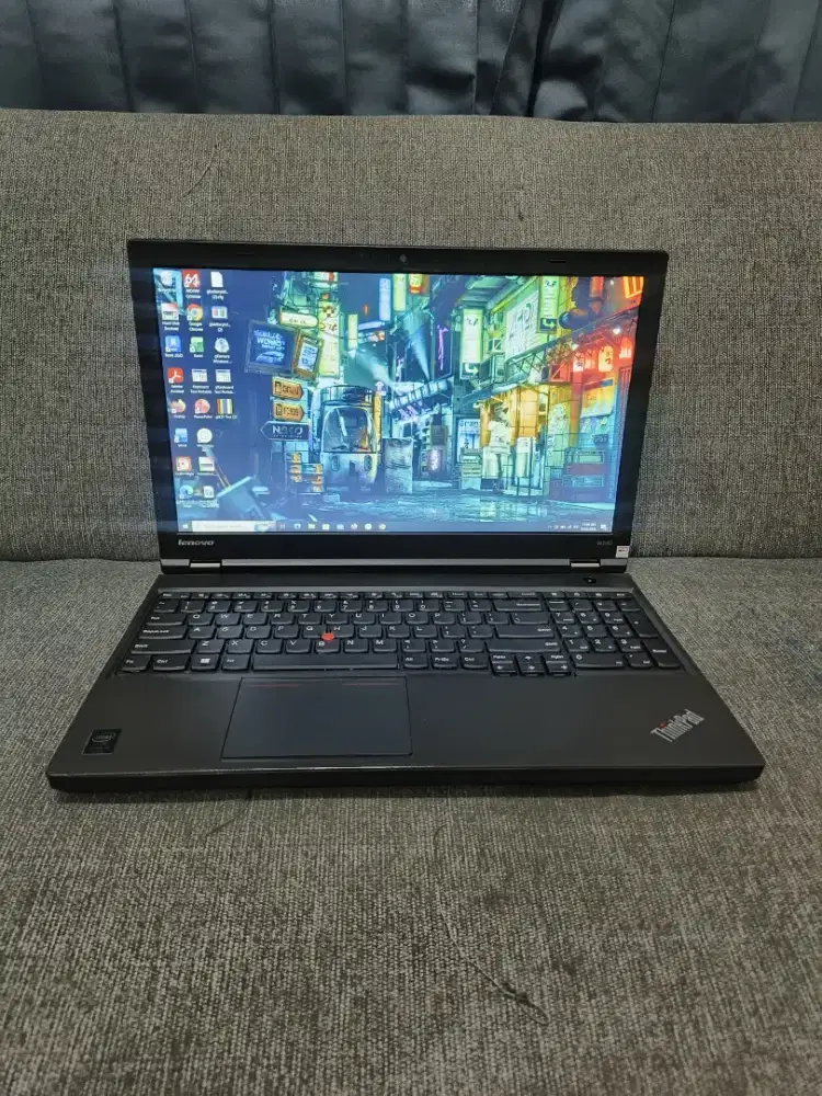 Lenovo Thinkpad W540
Core i7 VGA Nvidia Quadro K1100M
Ram 32/512GB