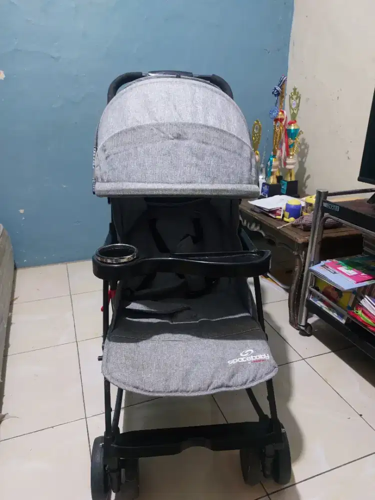 Stroler bayi space baby