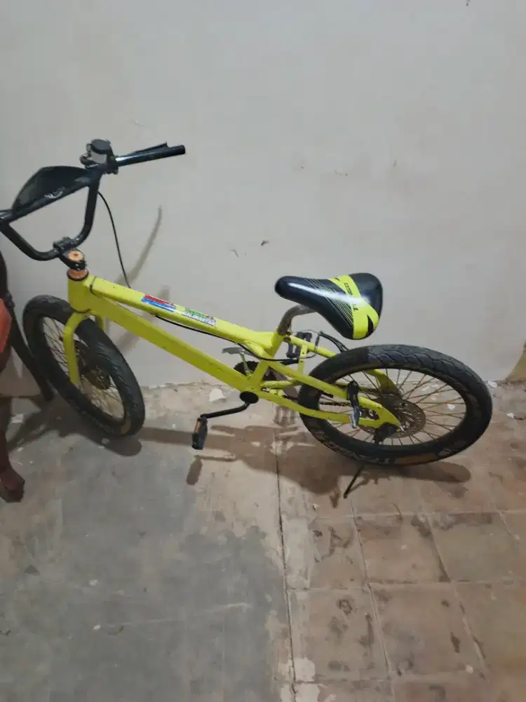 Sepeda bmx cowo