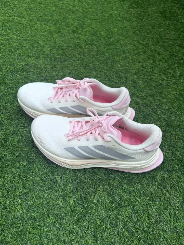 Sepatu Lari Adid*s
