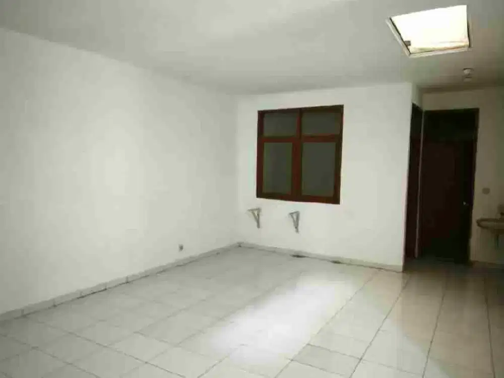 Dijual Rumah Taman Sakura Baru Renov