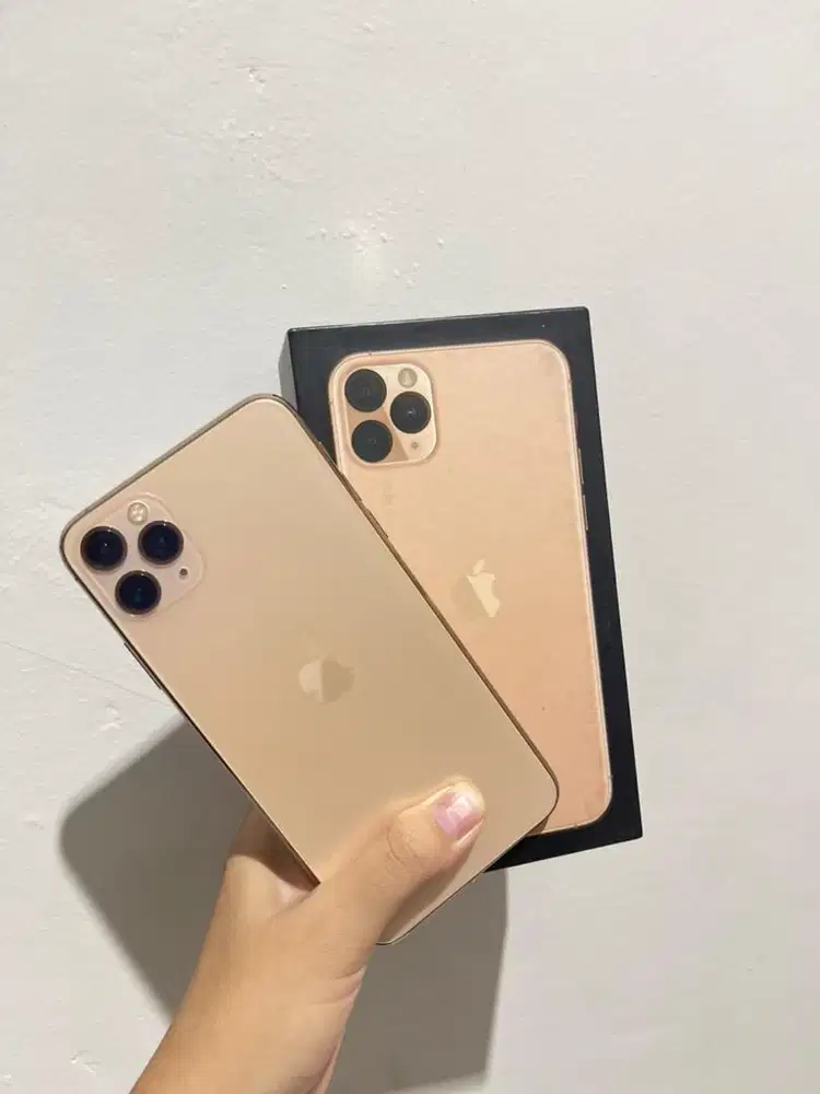 DI JUAL IPHONE 11 PRO MAX 256GB / INTER