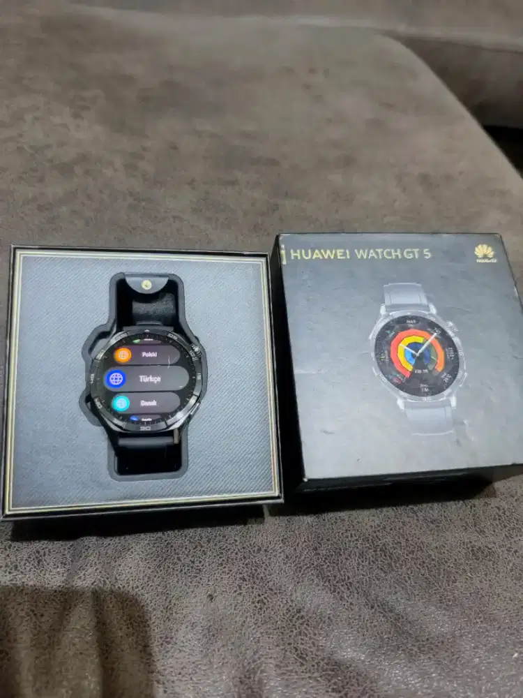 Huawei Watch GT 5 46mm Black normal lengkap