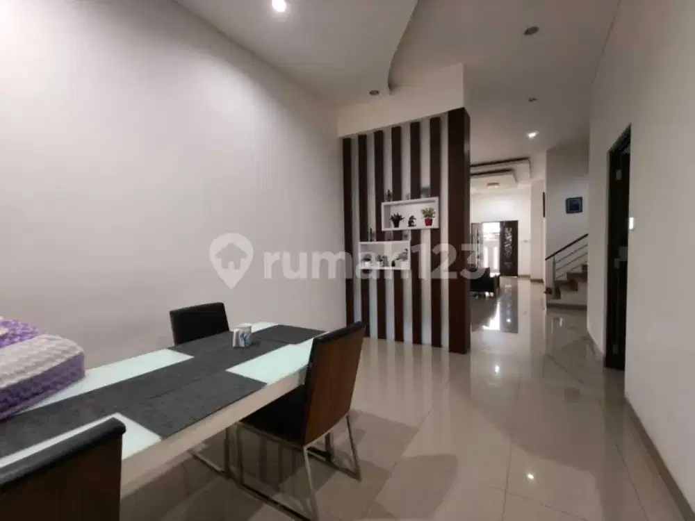 Rumah di Sunter Sts, bisa KPR, Rumah, 3 Lantai, SHM, Dekat Tempat Ibadah, 117M2, 4 Kamar