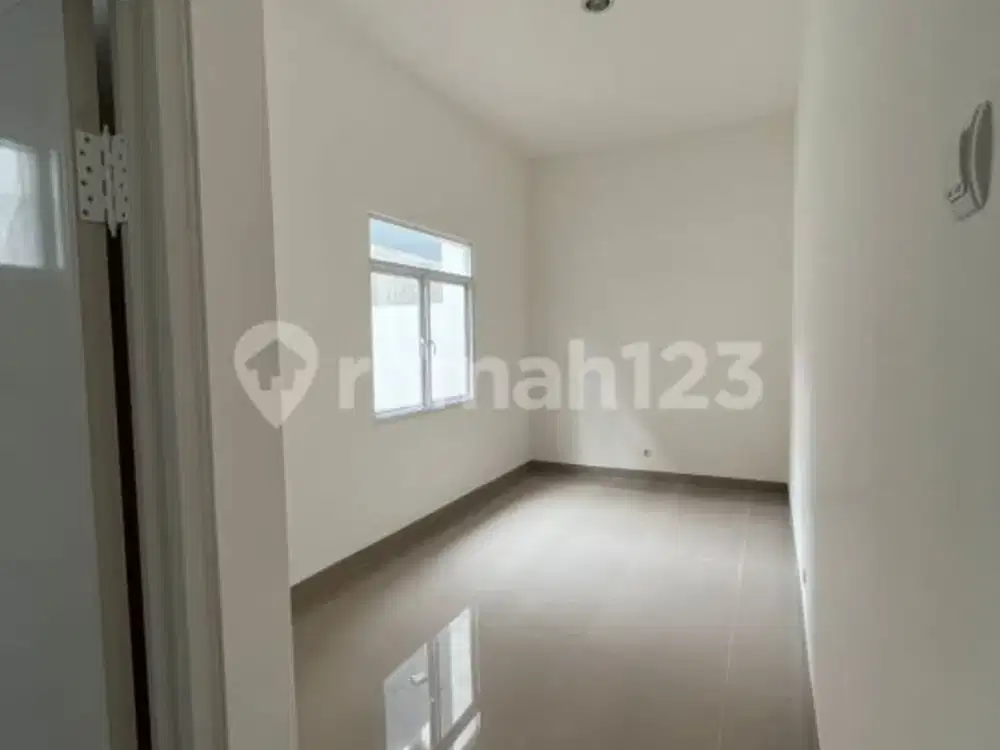 Ruko Gardenville Jababeka, 90/60, Siap Huni, Ruko, 1 Lantai, SHM, Bebas Banjir