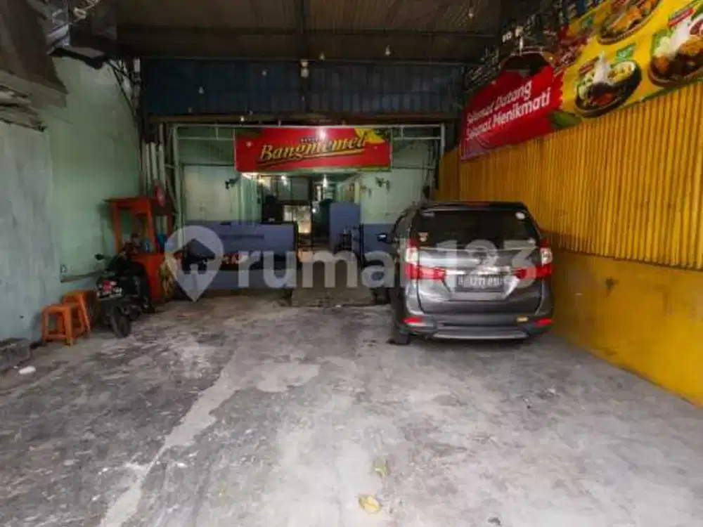 Ruko Pangeran Jakarta Raya, 300M2, Jual Rugi Jauh di Bawah NJOP, Hitung Tanah Saja, 1 Lantai, SHM, Dekat Akses Transjakarta