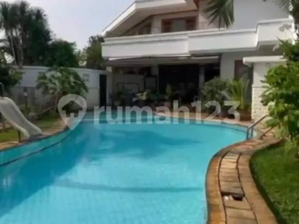 Rumah, 2 Lantai, SHM, di Pondok Indah, 914/700M2, Siap Huni, Mewah, Swimming Pool, Garasi 2+6, 7 Kamar, Strategis
