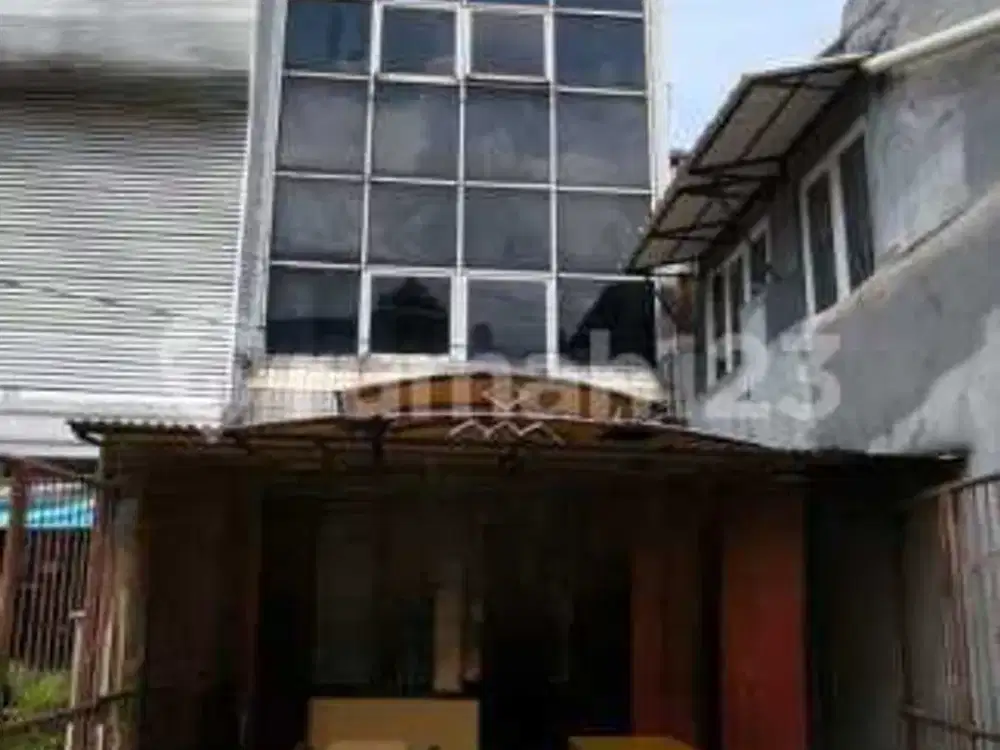 Ruko di Pinggir Jalan Raya Jatinegara Timur 260m2 4,5 lantai strategis siap pakai