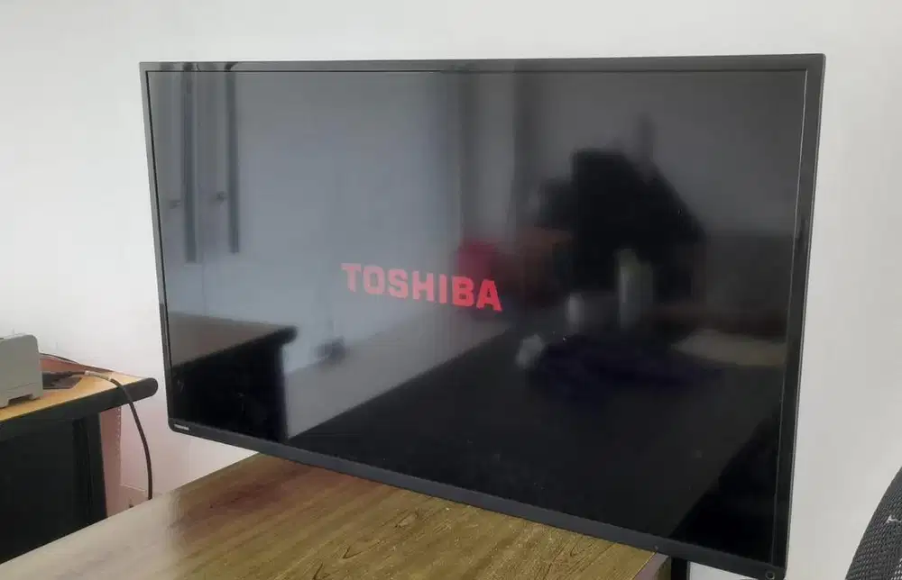 Led tv toshiba 40 40L2400VJ mulus n normal
