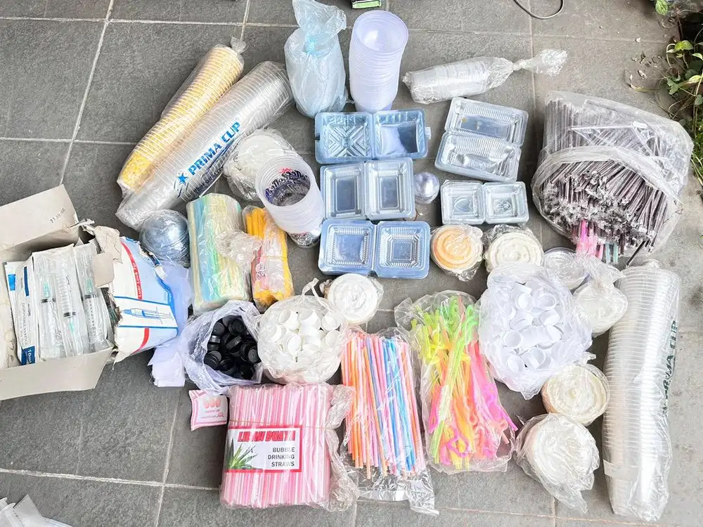 Borongan Take All Gelas Plastik Sedotan Mika Tutup dan Disposable