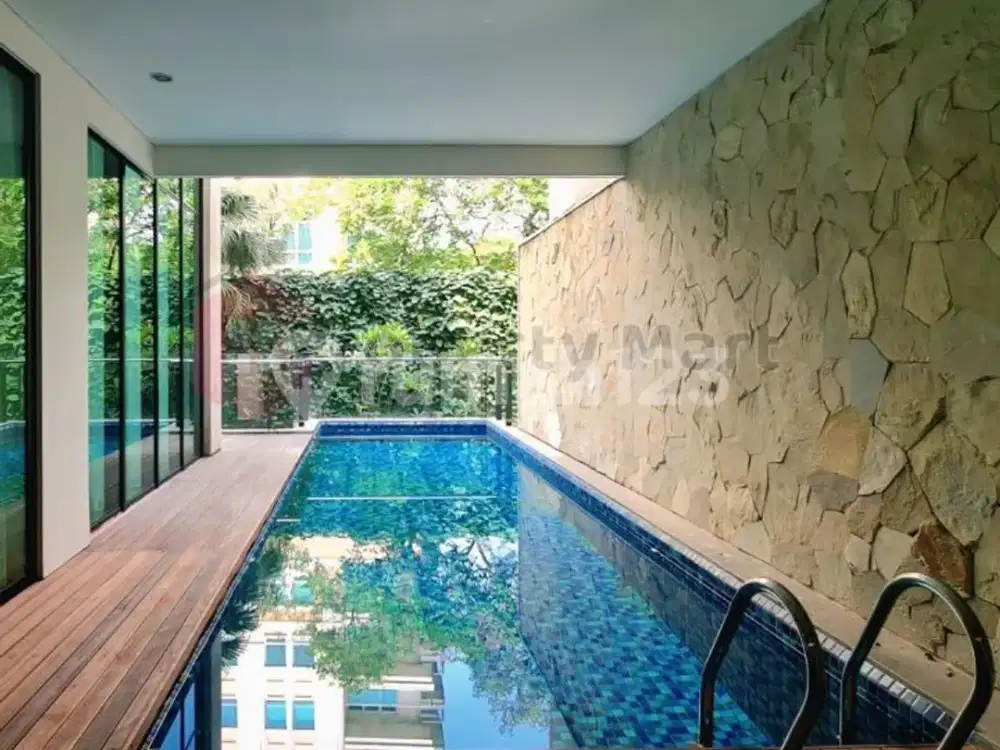Fast Sale Apartment The Pakubuwono House 4 Bedroom