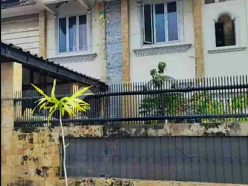 JUAL RUMAH SIAP HUNI TAMAN MERUYA ILLIR JAKARTA BARAT