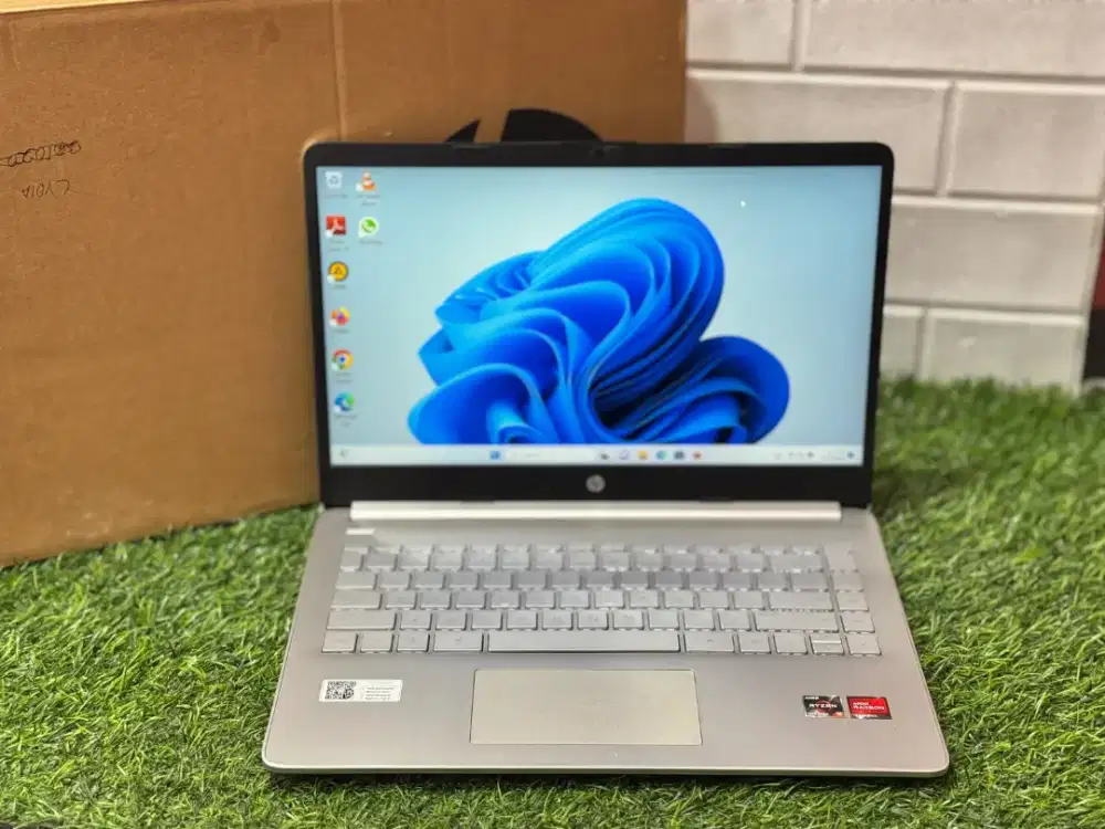 Laptop  HP 14-fq1xxx AMD Ryzen 5 5500U RAM 16GB/SSD 512GB