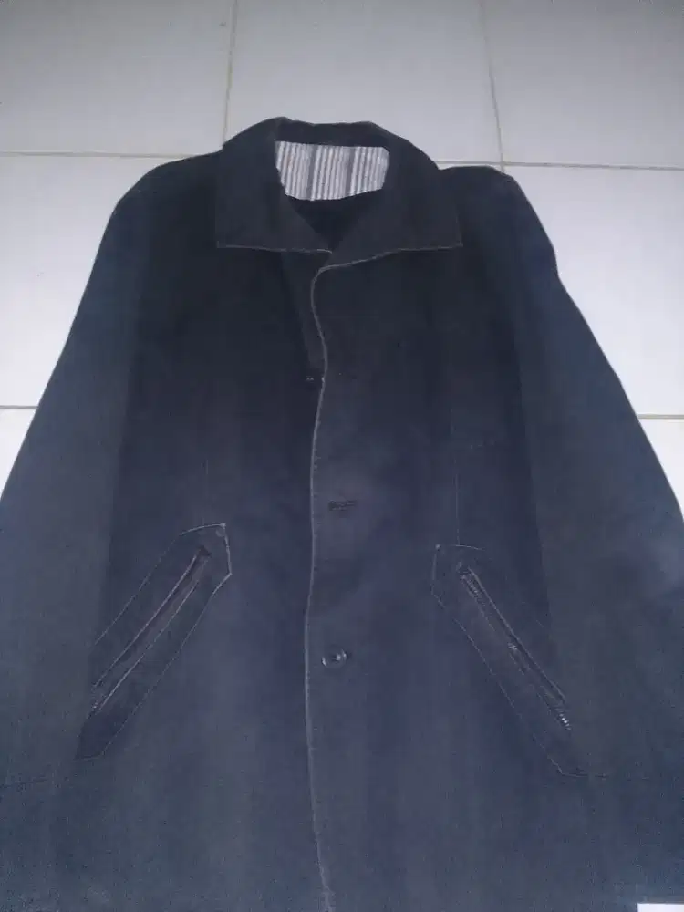 Di jual jas hitam 150 rb nett