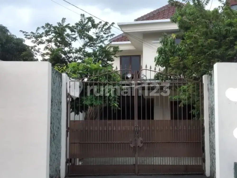 Dijual, Rumah 2 Lantai di Kemanggisan Ilir Dekat Kampus Binus
