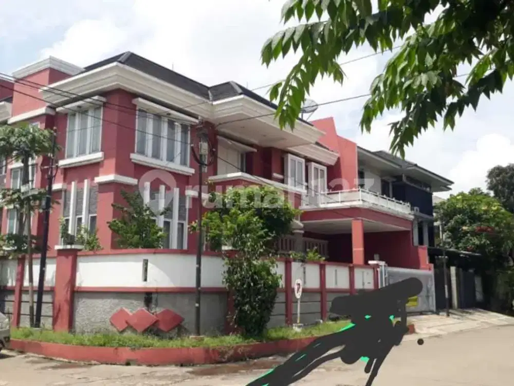 Dijual, Rumah Besar 2 Lantai di Green Ville Siap Pakai