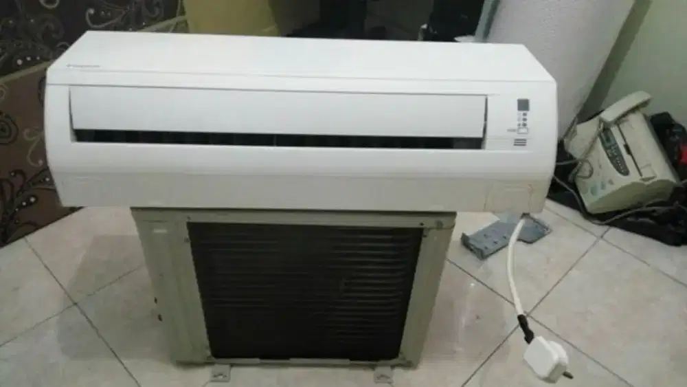 Menerima AC second dingin & rusak